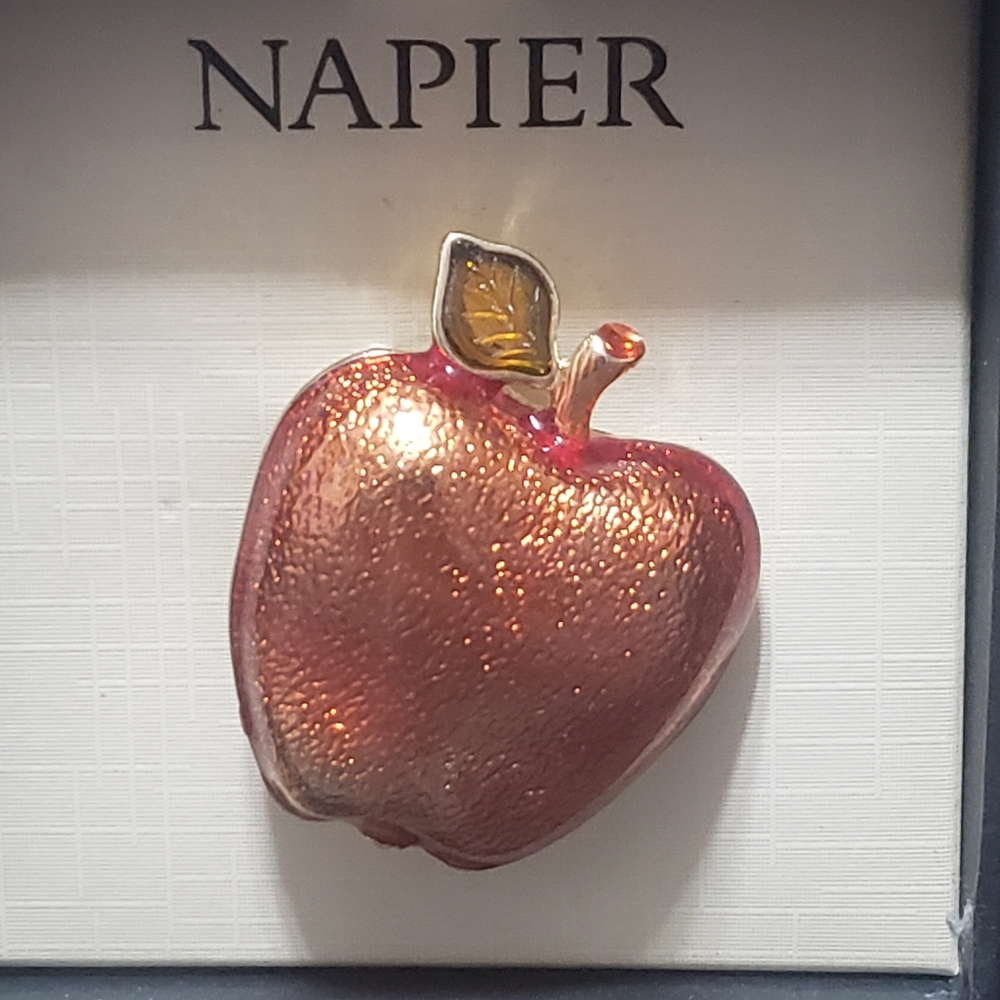 Napier NIB Red Enameled Apple Brooch - Picture 9 of 10